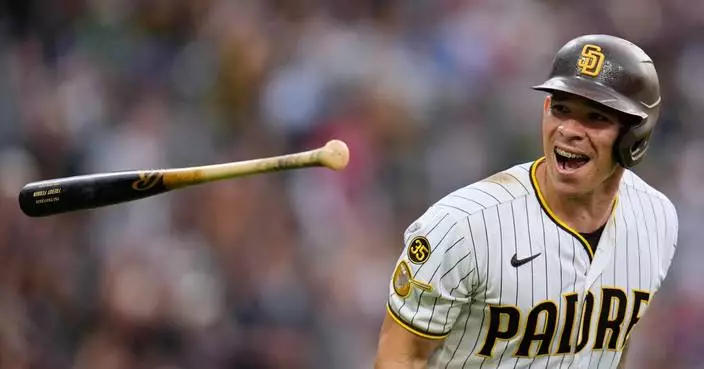 Padres rally for 6-2 win after the Reds botch 3 straight bunts in the 7th inning