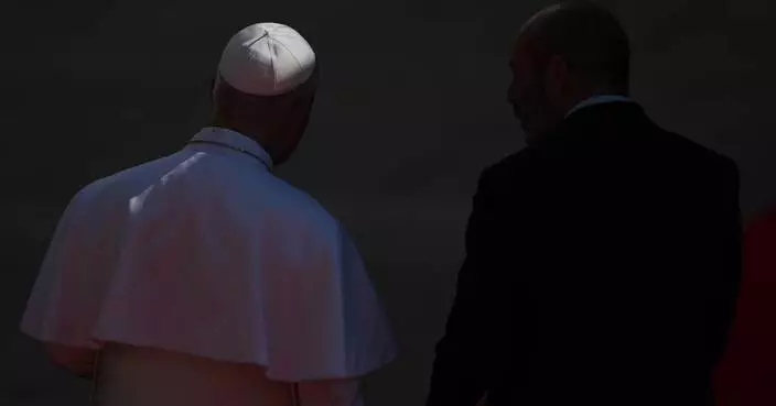In first papal speech to Spanish parliament, pope demands respect for migrants