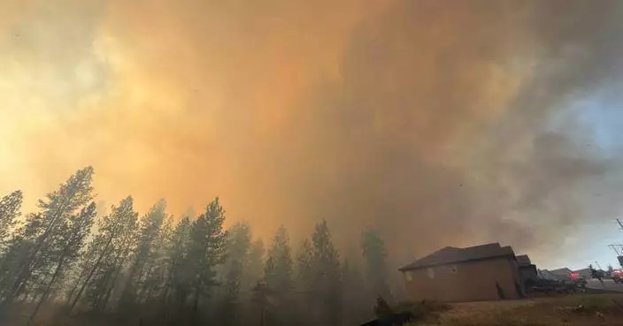 Eastern Washington wildfire forces evacuations and destroys homes
