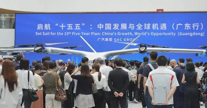 Foreign envoys tour Guangdong's new energy, tech hubs