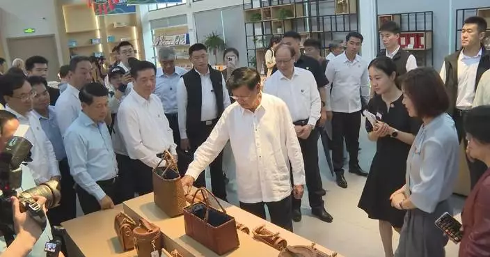 Lao officials hope for more tech cooperation, aim to learn from China’s development experience