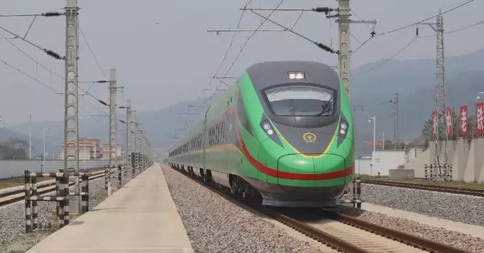 China-Laos Railway fuels cross-border tourism, trade