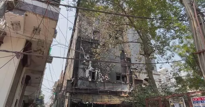 At least 21 killed in New Delhi hotel fire