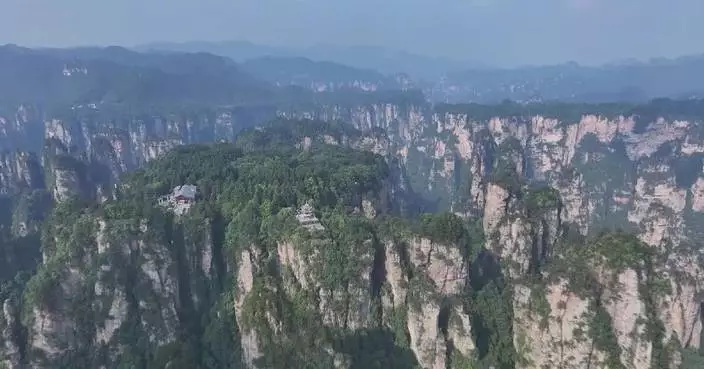 China’s rural attractions boasting unique scenery, folklore become popular among int’l travelers