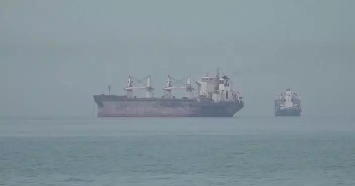 Iran, US divided on whether Strait of Hormuz is open