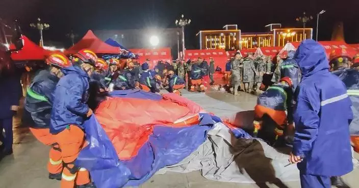 Soldiers, armed police join rescue efforts after Qinghai earthquake