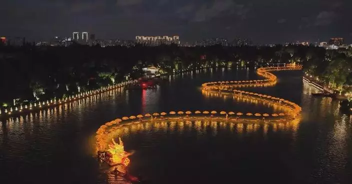 Golden Dragon boat parade dazzles Suzhou to mark Duanwu Festival