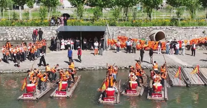 Vibrant Dragon Boat Festival events draw visitors to north China's Hebei