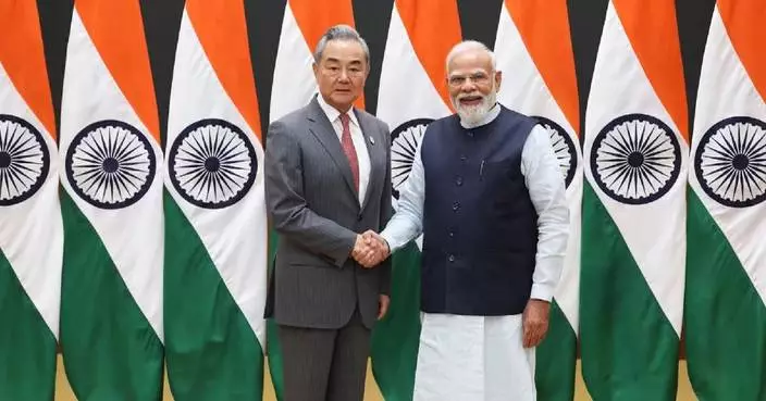 Indian PM meets China's top diplomat