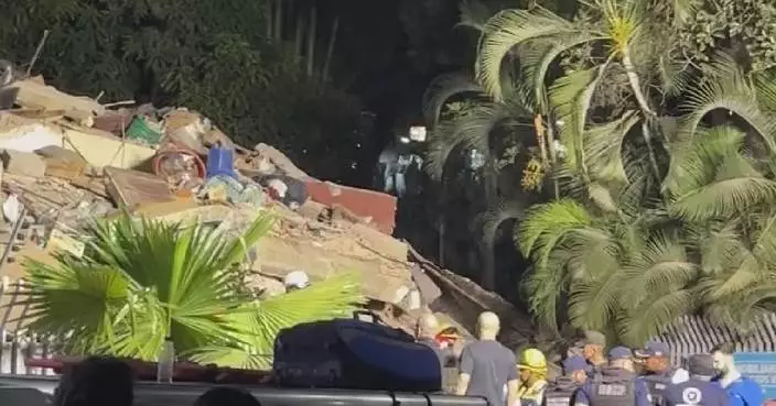 At least 32 dead, 700 injured in Venezuelan earthquakes: acting president