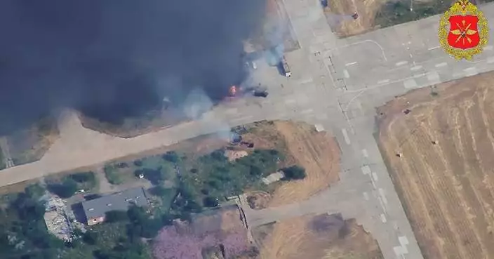 Russia seizes another Ukrainian settlement, Ukraine strikes Russia's large military plant