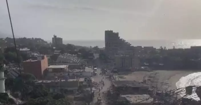 Thousands of families displaced after Venezuela's deadly earthquakes
