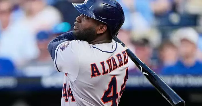 Alvarez hits 2 HRs, including a grand slam, in the first inning as Astros beat Royals 10-8