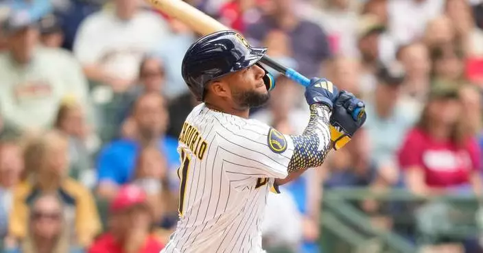 Chourio, Perkins homers power Brewers past Sánchez and Phillies 4-0