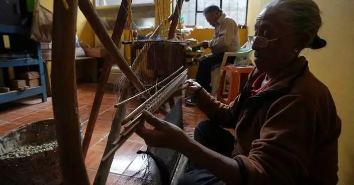 Ecuadorian artisans working to preserve the traditional craft of weaving horsehair strainers