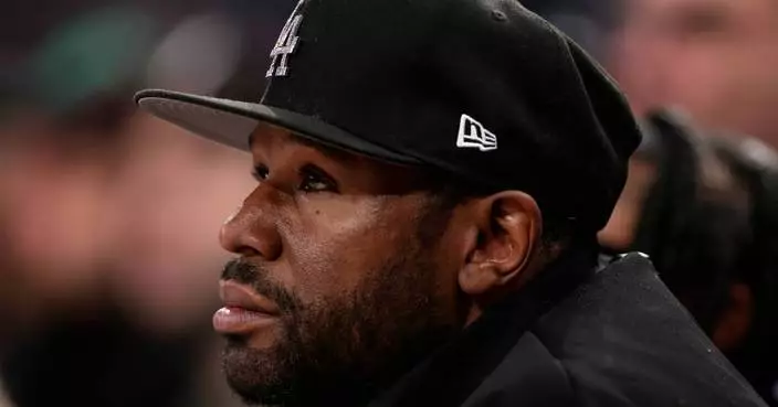 Floyd Mayweather faces felony charges in Las Vegas