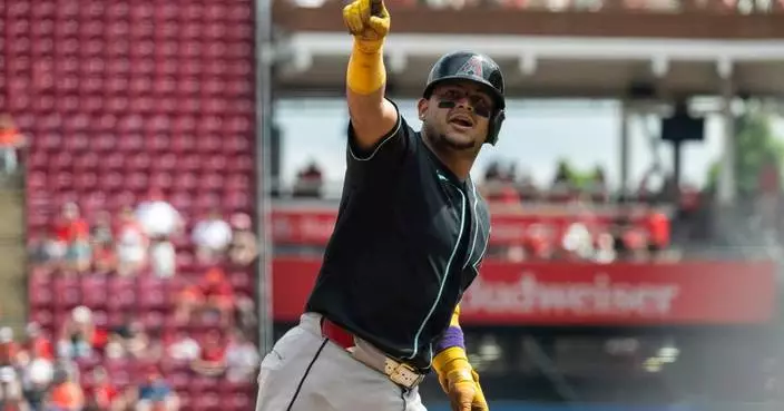 Gabriel Moreno’s homer in 8th sends Diamondbacks past Reds 5-3 for Lovullo’s 700th win