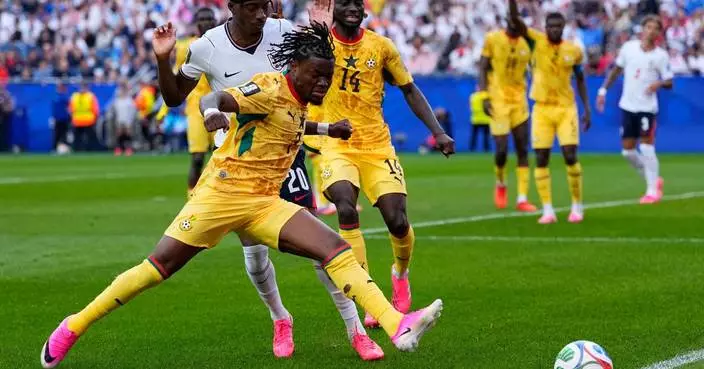 England and Ghana play to 0-0 draw at World Cup despite flurry-filled final minutes