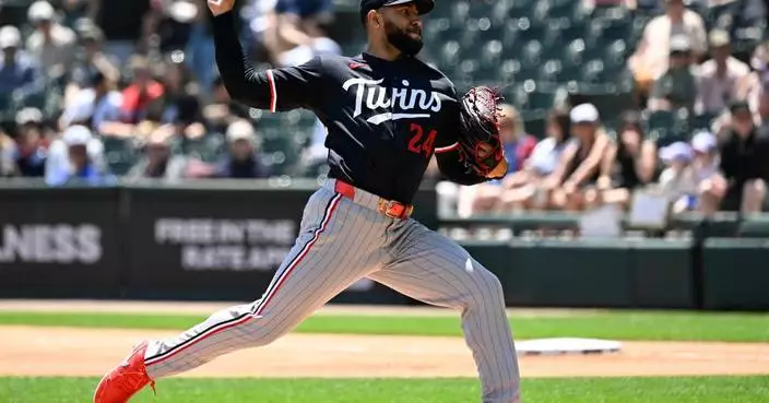Blue Jays acquire right-hander Simeon Woods Richardson from Twins for cash