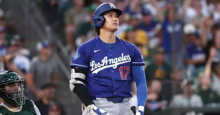 Shohei Ohtani homers to lead Dodgers' offensive onslaught in 9-4 win over A's