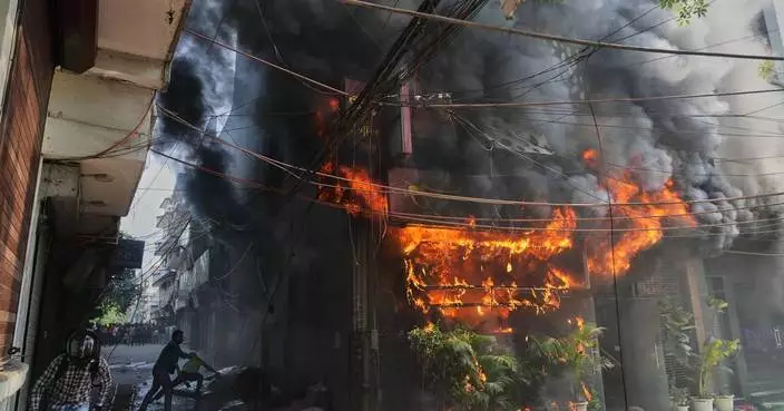 Fire sweeps through a New Delhi building, killing at least 21 people