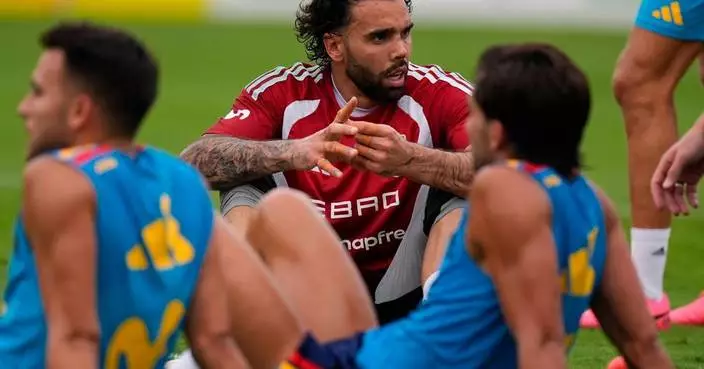 David Raya praises Unai Simón and downplays goalkeeping debate ahead of Spain’s World Cup opener