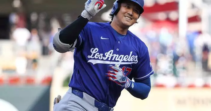 Shohei Ohtani and Freddie Freeman homer for the Dodgers in their 2-1 win over the Twins
