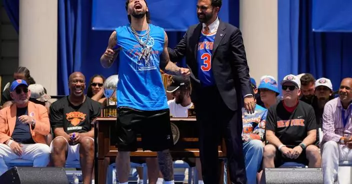 Jose Alvarado will return to the Knicks on a multiyear deal, AP source says