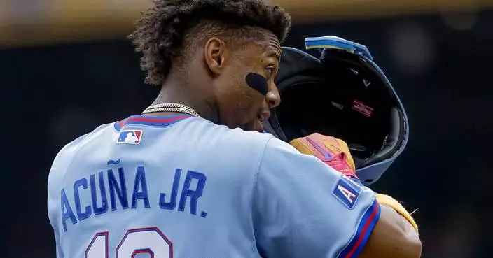 Braves’ Acuña leaves game at White Sox with tightness in left hamstring, his 2nd injury of season