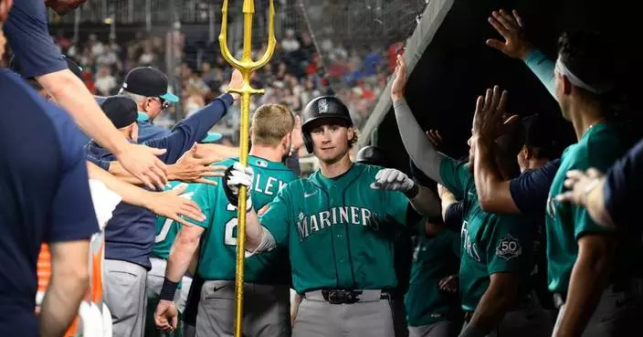 Colt Emerson homers as Mariners beat Nationals 10-2 after long rain delay