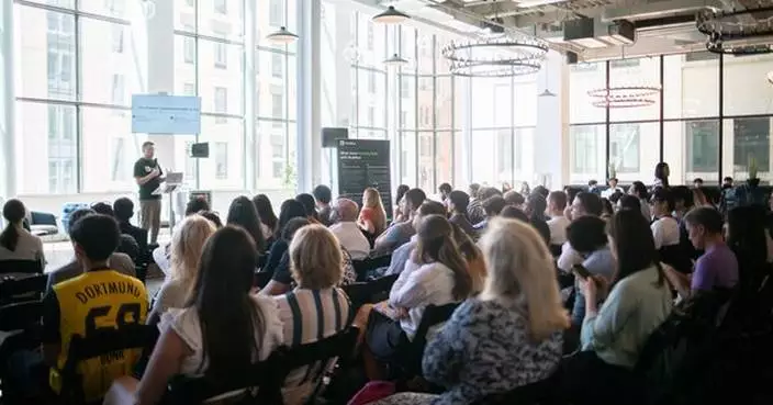 "Go AI Native with MuleRun" Lights Up New York Tech Week