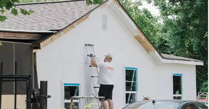VEVOR and The Restoration Team Complete Home Restoration for Houston Family Through Upgrade Next Door