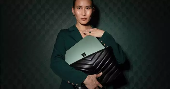 GLM Launches Essential Clutch – Limited Edition to Complement Microsoft Surface Laptop, 13.8-inch