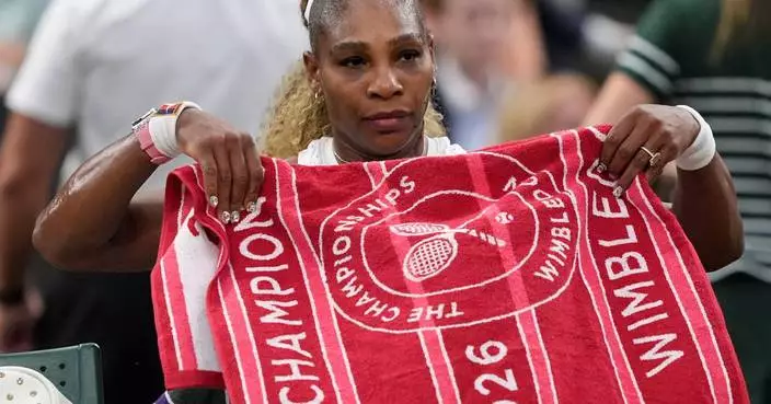 Serena Williams withdraws from doubles match with sister Venus at Wimbledon due to injury