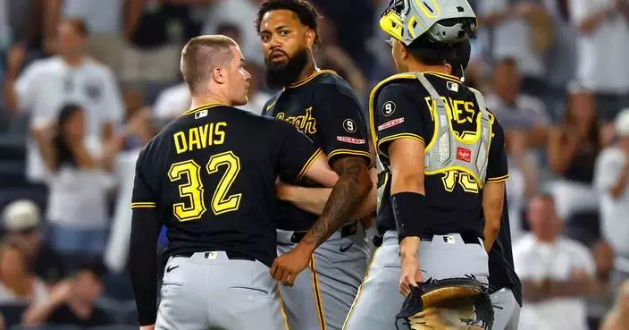 Pirates add bullpen depth by acquiring righty reliever Ron Marinaccio from Padres