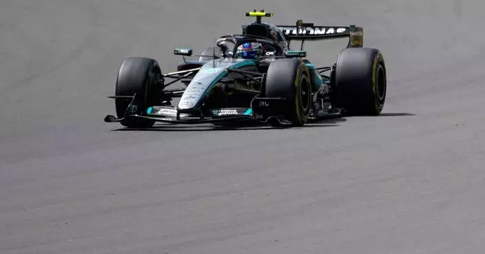 Kimi Antonelli beats Lewis Hamilton in sprint race at F1's British Grand Prix