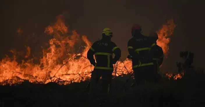 Wildfire forces another 55,000 people to evacuate in southwest France