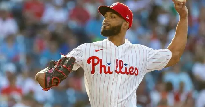 Sánchez fans 9 in 7 innings, becomes 1st starter to reach 10 wins in 8-0 victory over Pirates