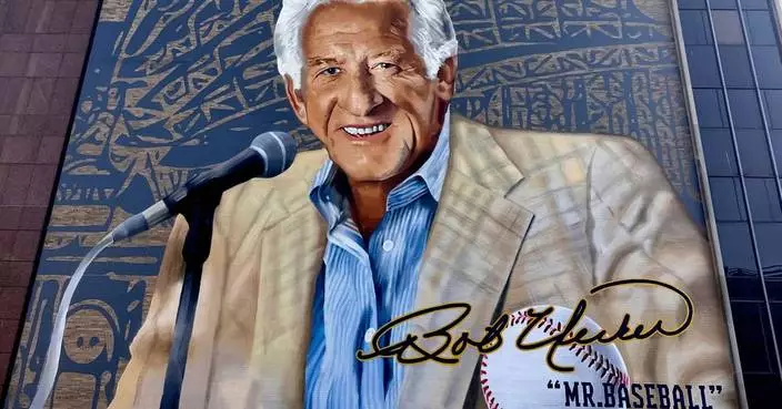 Milwaukee honors longtime Brewers broadcaster Bob Uecker with giant downtown mural