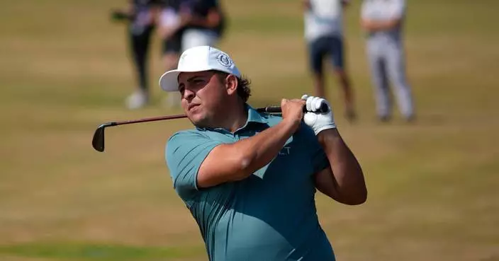 Argentine golfer at British Open makes ear-cup gesture to mimic Enzo's World Cup goal celebration