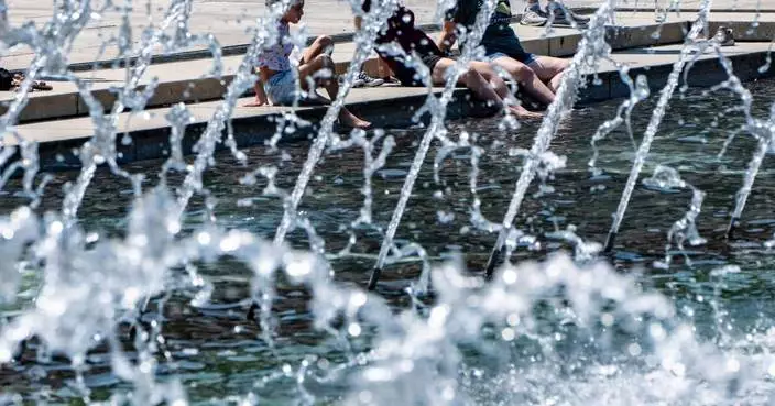 Forecasters cite 'dangerous' conditions as heat scorches Midwest while on its way to the East