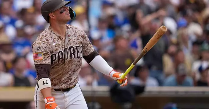 Machado leads rally that carries Padres past Blue Jays 5-4