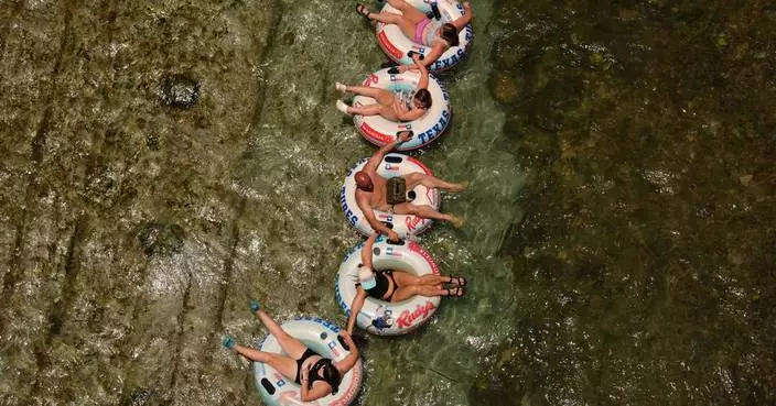 Daily life around the world, in photos