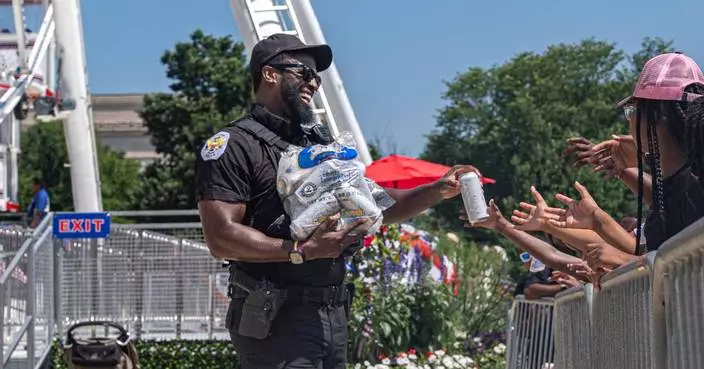 Extraordinary heat in US Northeast arrives to clash with Fourth of July revelry