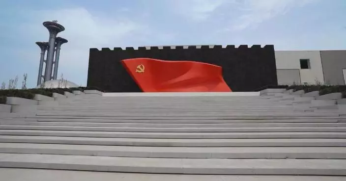 CPC sets development example for other countries: int'l politicians