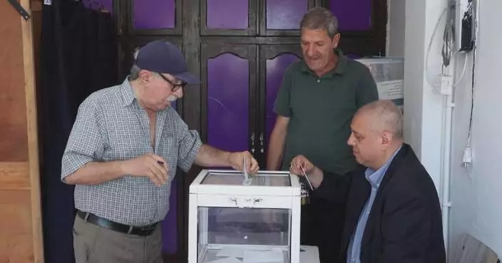 Algerians head to polls to elect new parliament