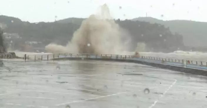 Typhoon Bavi barrels toward Zhejiang coast, triggering storm surge alert, mass evacuations