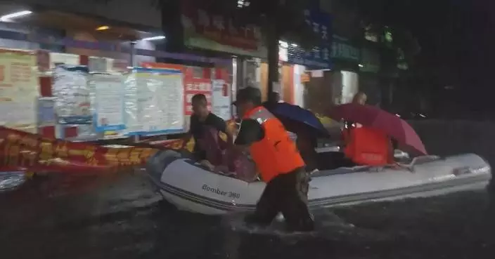 Little girl's touching song warms rescue scene
