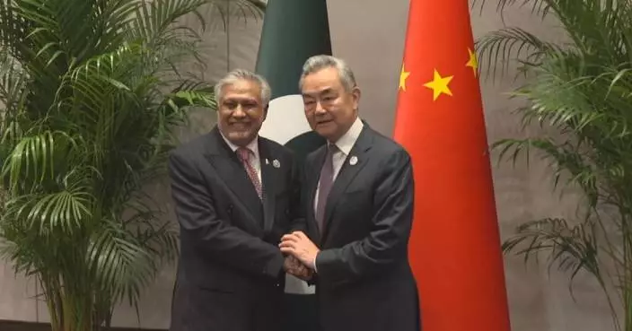 China's top diplomat vows to advance cooperation in AI with Pakistan