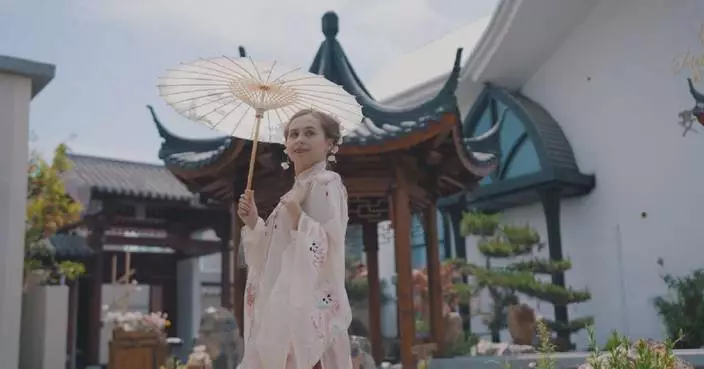 Beijing's vibrant city stages blend tradition with modernity: vlogger